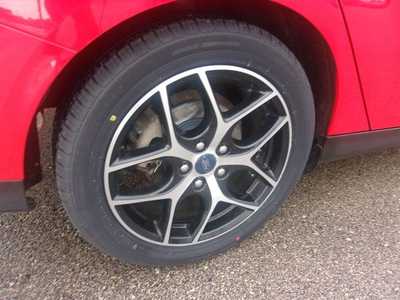 2017 Ford Focus, $8999.0. Photo 6