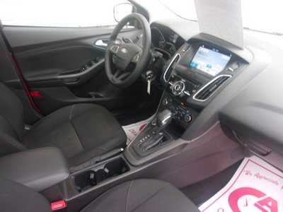 2017 Ford Focus, $8999.0. Photo 7