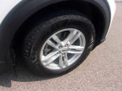 2022 Ford Explorer, $26999.0. Photo 6