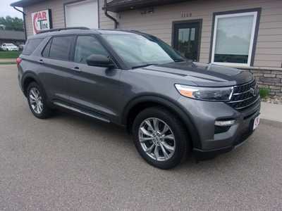2021 Ford Explorer, $29999.0. Photo 2