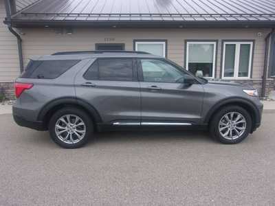 2021 Ford Explorer, $29999.0. Photo 1