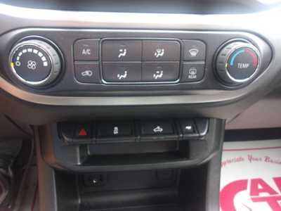 2022 Chevrolet Colorado Crew Cab, $24999.0. Photo 11
