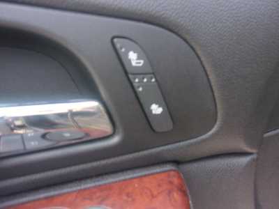 2013 GMC Yukon XL, $7999.0. Photo 9