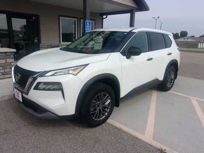 2023 Nissan Rogue, $17999.0. Photo 2