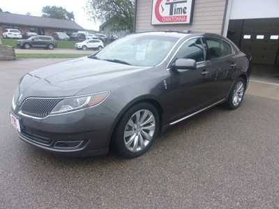 2016 Lincoln MKS, $12999.0. Photo 2
