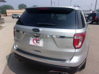 2018 Ford Explorer, $19999.0. Photo 6