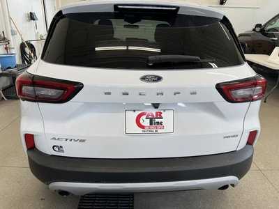 2023 Ford Escape, $16990.0. Photo 4