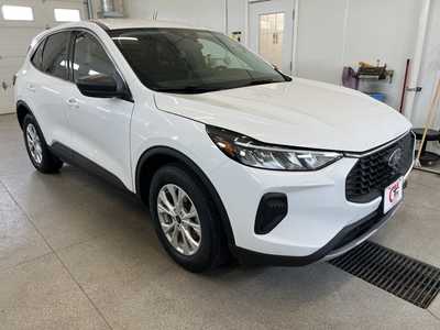 2023 Ford Escape, $16990.0. Photo 5