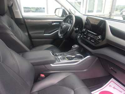 2020 Toyota Highlander, $26990.0. Photo 10