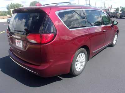 2018 Chrysler Pacifica, $6999.0. Photo 4