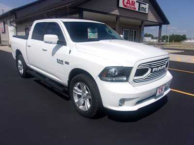 2018 RAM 1500 Crew Cab, $21999.0. Photo 2