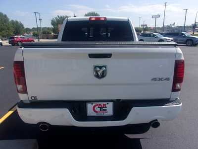 2018 RAM 1500 Crew Cab, $21999.0. Photo 5