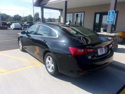 2018 Chevrolet Malibu, $12999.0. Photo 5