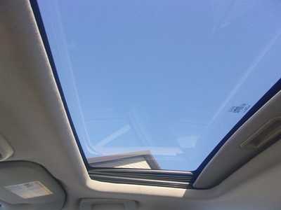 2010 Mercury Milan, $2995.0. Photo 9