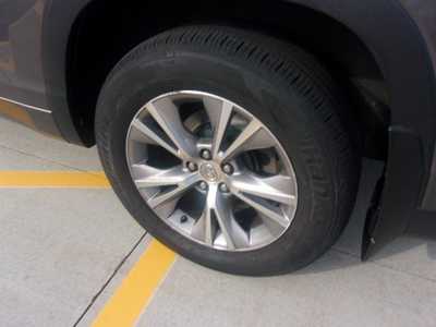 2014 Toyota Highlander, $15999.0. Photo 6