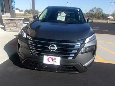 2025 Nissan Rogue, $22990.0. Photo 4