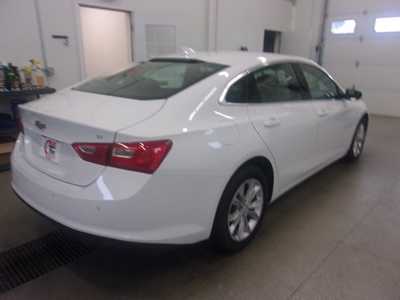 2023 Chevrolet Malibu, $15999.0. Photo 3