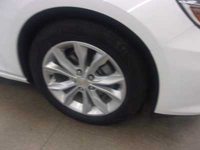 2023 Chevrolet Malibu, $15999.0. Photo 7