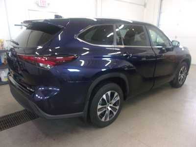 2025 Toyota Highlander, $42999.0. Photo 3
