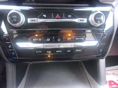 2022 Ford Explorer, $26999.0. Photo 9