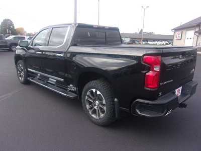 2024 Chevrolet 1500 Crew Cab, $44999.0. Photo 4