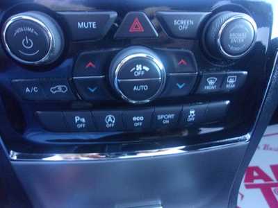 2020 Jeep Grand Cherokee, $18999.0. Photo 6