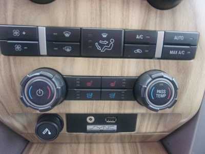 2011 Ford F150 Crew Cab, $5999.0. Photo 6