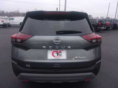 2023 Nissan Rogue, $17999.0. Photo 5