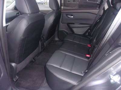 2023 Nissan Rogue, $17999.0. Photo 9