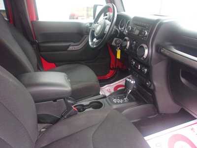 2016 Jeep Wrangler Unlimited, $14999.0. Photo 9