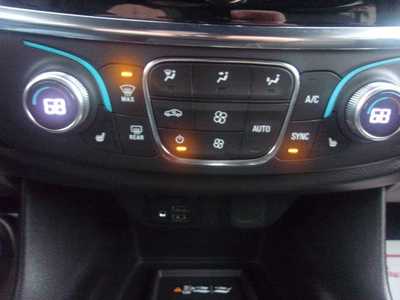 2023 Chevrolet Traverse, $31999.0. Photo 10