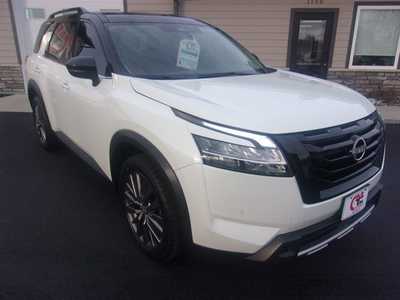 2023 Nissan Pathfinder, $27990.0. Photo 2