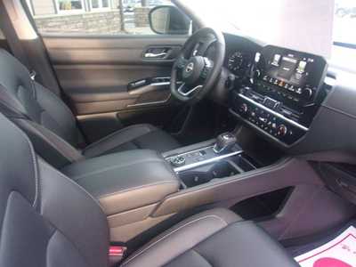 2023 Nissan Pathfinder, $27990.0. Photo 7