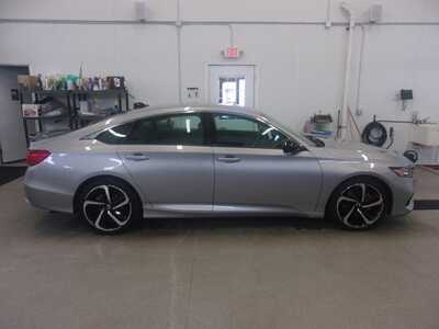 2021 Honda Accord, $23999.0. Photo 1