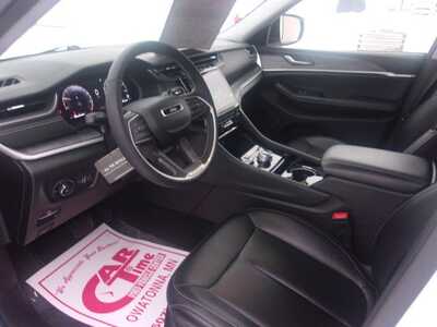 2023 Jeep Grand Cherokee L, $29999.0. Photo 6