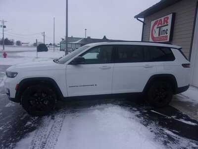 2023 Jeep Grand Cherokee L, $29999.0. Photo 1