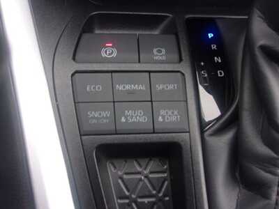 2025 Toyota RAV4, $27990.0. Photo 10