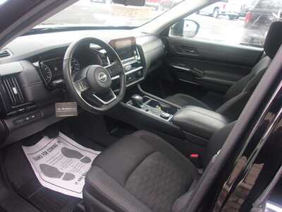 2024 Nissan Pathfinder, $24999.0. Photo 7