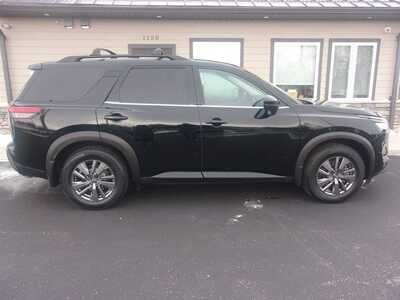 2024 Nissan Pathfinder, $24999.0. Photo 1