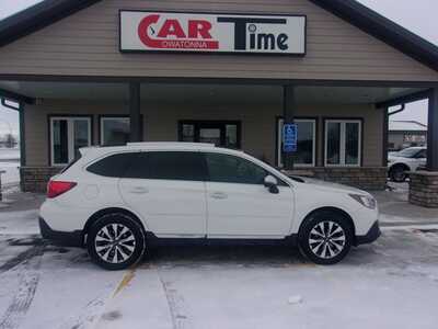 2018 Subaru Outback, $17999.0. Photo 1