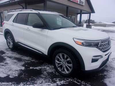 2022 Ford Explorer, $25999.0. Photo 2