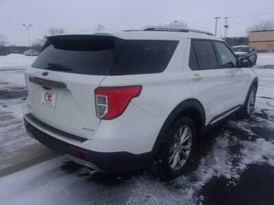 2022 Ford Explorer, $25999.0. Photo 4