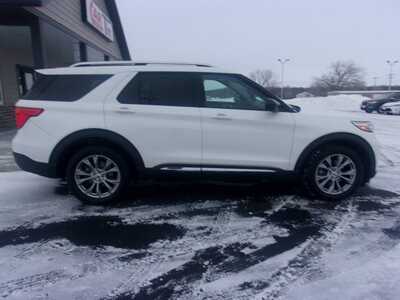 2022 Ford Explorer, $25999.0. Photo 1
