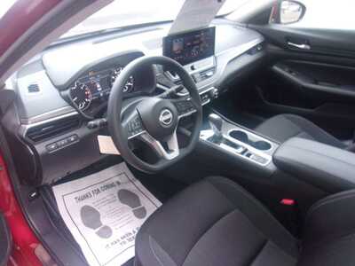 2025 Nissan Altima, $21999.0. Photo 10