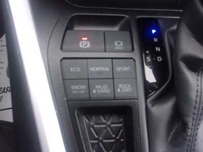 2025 Toyota RAV4, $29999.0. Photo 5