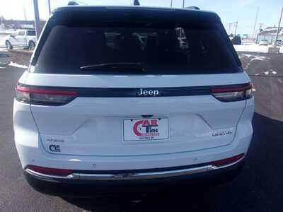 2023 Jeep Grand Cherokee, $26999.0. Photo 5