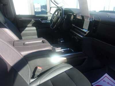2022 Chevrolet 1500 Crew Cab, $32999.0. Photo 8