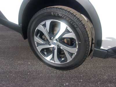 2020 Subaru Outback, $19999.0. Photo 6