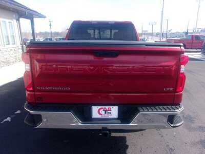 2022 Chevrolet 1500 Crew Cab, $34999.0. Photo 5