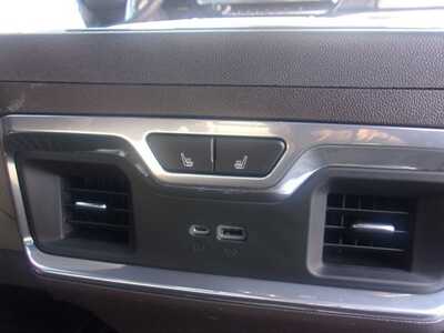 2022 Chevrolet 1500 Crew Cab, $34999.0. Photo 9